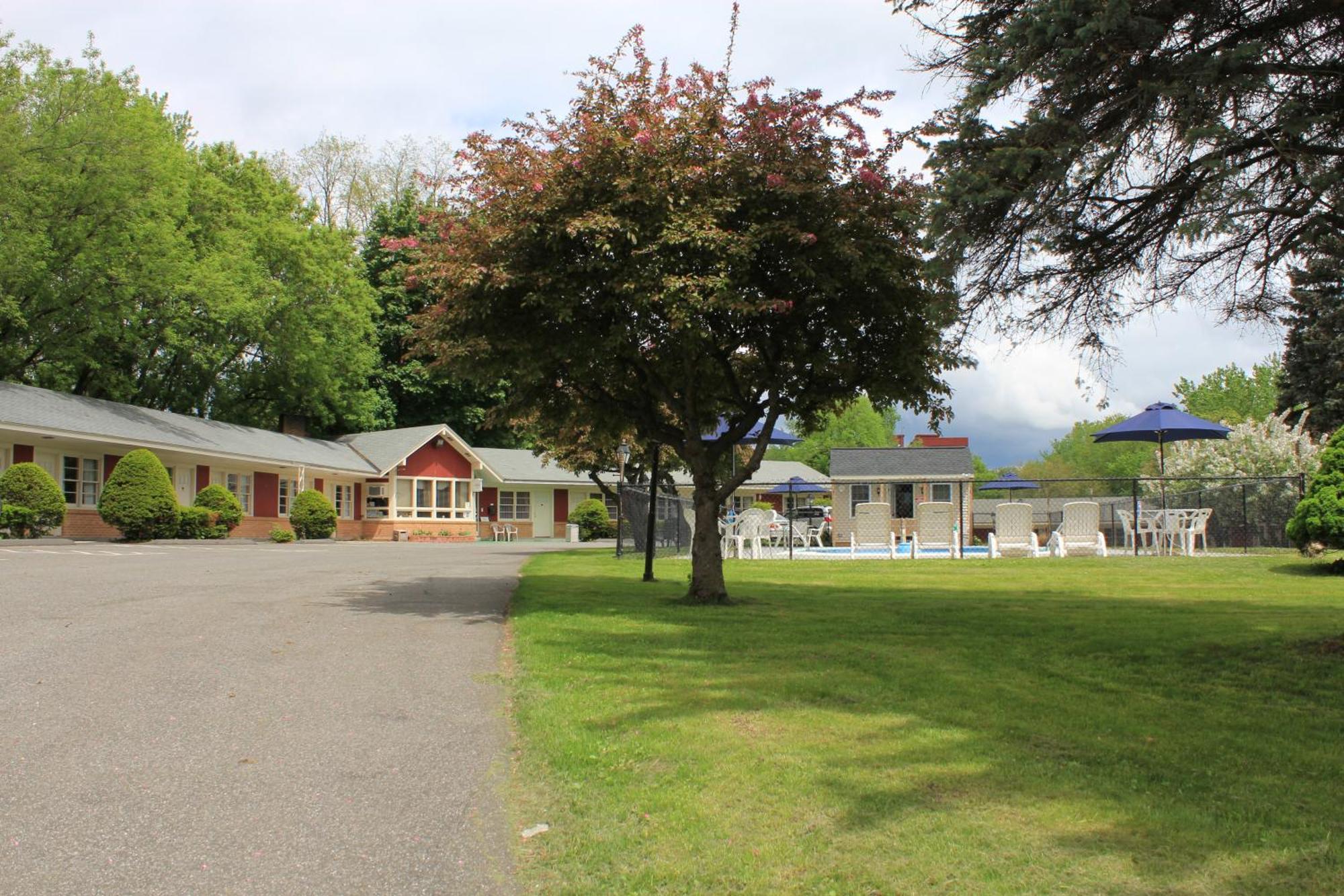 Berkshire Inn Pittsfield Dış mekan fotoğraf