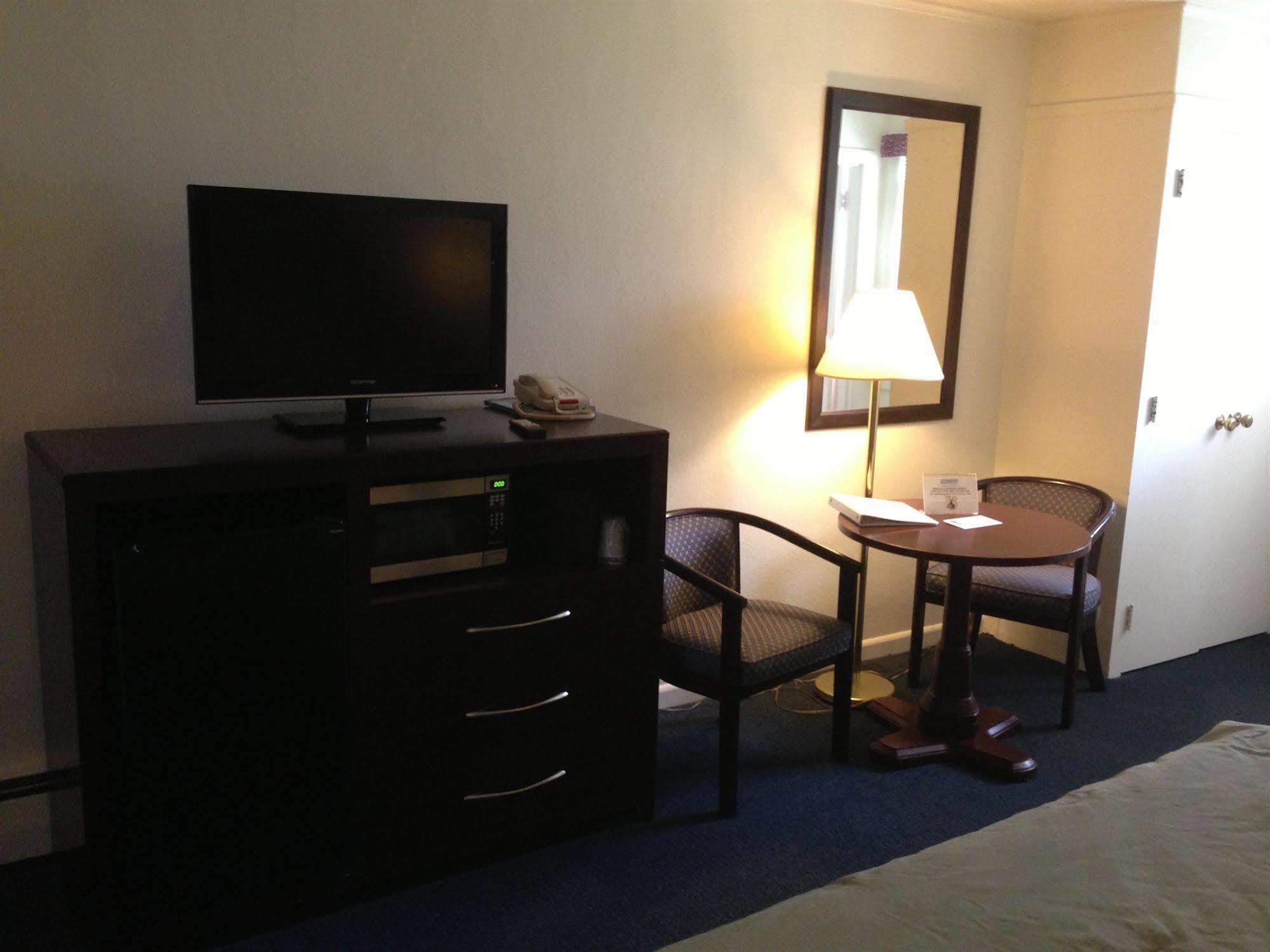 Berkshire Inn Pittsfield Dış mekan fotoğraf